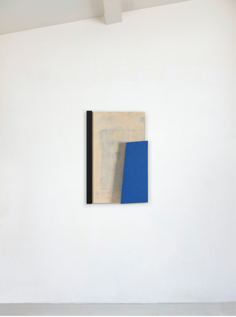 collage-bleu-fond